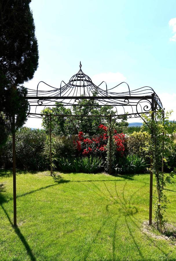 Bastide Des Demoiselles Bed & Breakfast Roussillon  Exterior photo