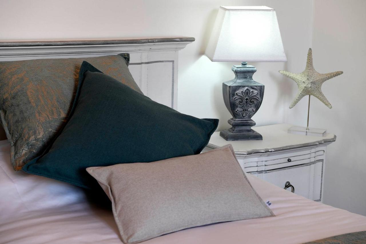 Bastide Des Demoiselles Bed & Breakfast Roussillon  Exterior photo